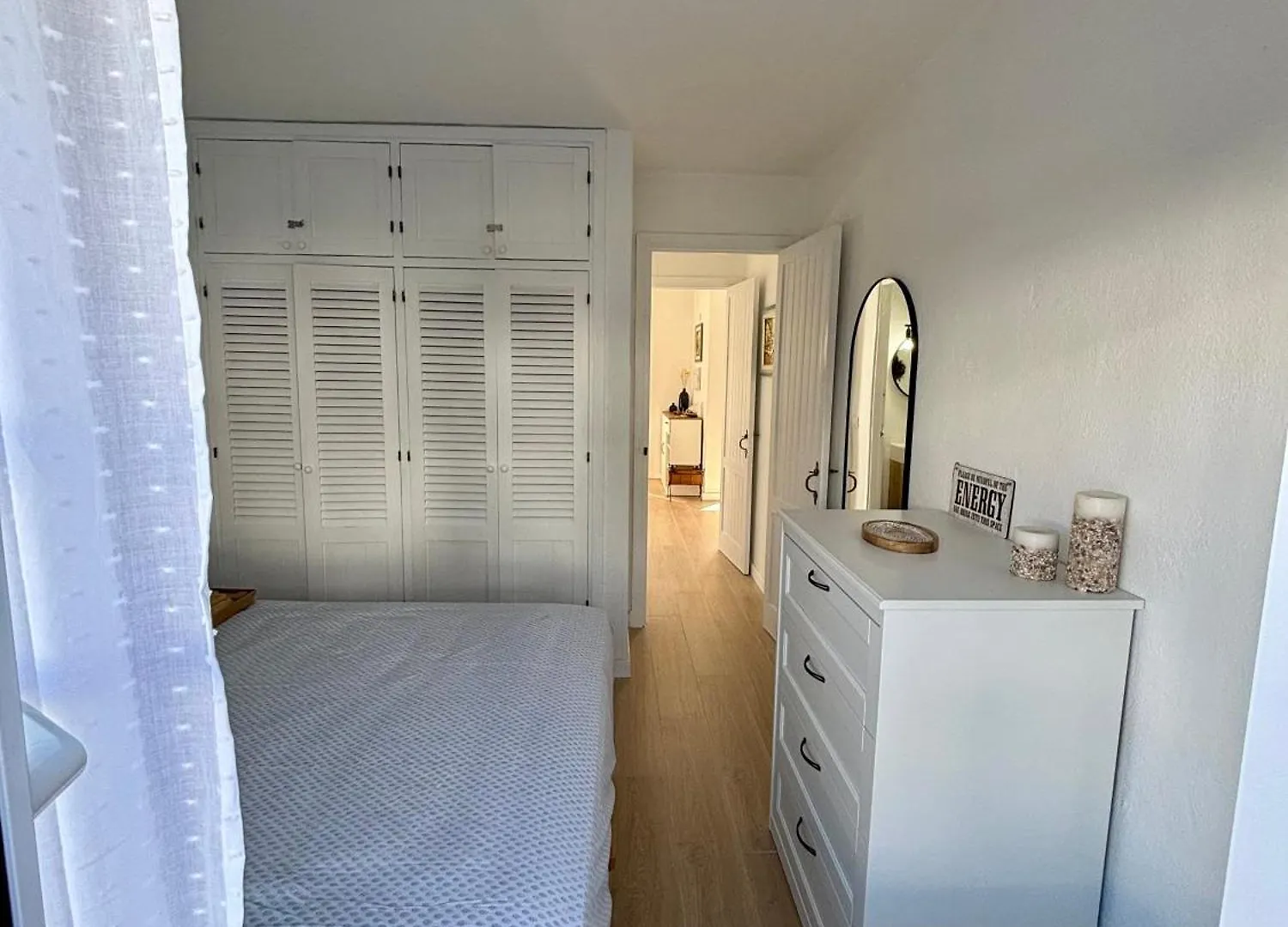 Om In White, Refugio Zen En Son Parc, Tranquilidad A 5 Minutos De La Playa 아파트 스페인